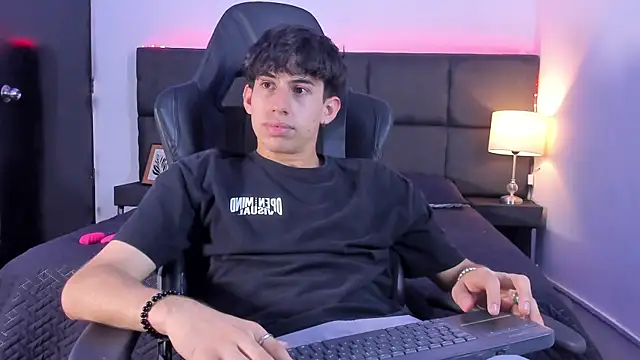 Aaron Spencer13 online show from September 30, 6:22 pm