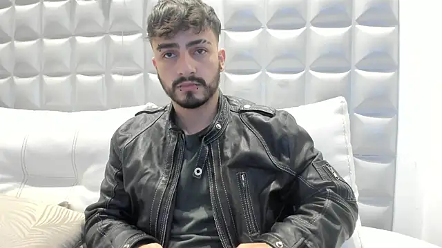 Jack Daniel   online show from November 8, 6:33 pm