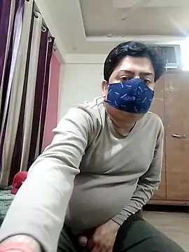 Love40777 online show from December 14, 6:04 pm