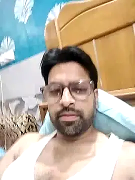Snapshot of mohsin99272 chatting on October 19, 5:05 pm mohsin99272 online show from October 19, 5:05 pm