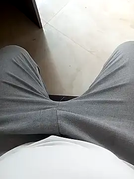 Snapshot of karandeep_Bhagat chatting on September 23, 11:31 am karandeep Bhagat online show from September 23, 11:31 am