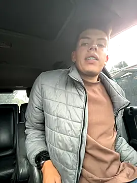 mattebret11 online show from November 3, 6:10 pm