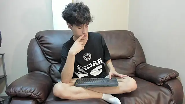 Xam Collen online show from November 4, 3:46 pm