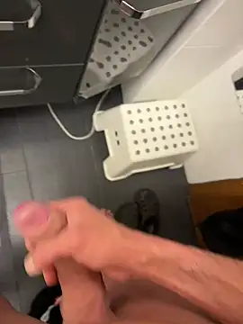 Marcelloxxx88 online show from April 10, 9:44 pm