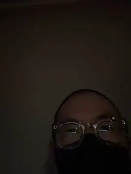 koeanboy11 online show from October 20, 6:45 pm