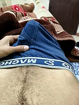 king boy070 online show from January 9, 5:24 am