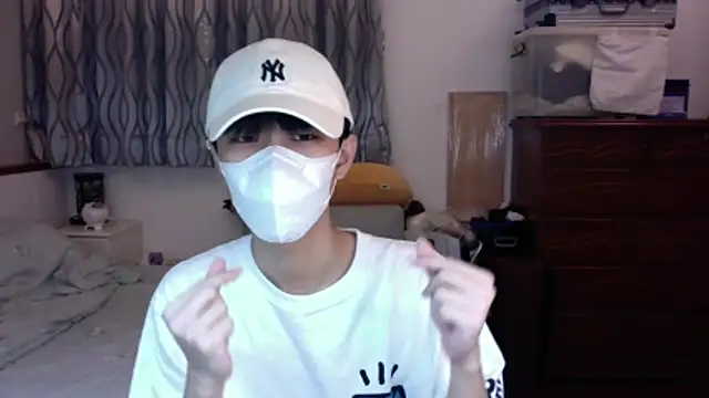 kai101010 online show from November 30, 4:42 pm