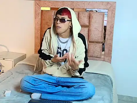 DemianSalvatore online show from November 29, 9:06 pm