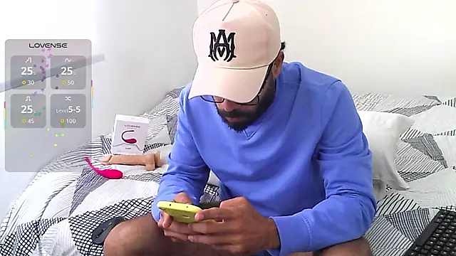 htrebor87 online show from March 18, 4:32 pm