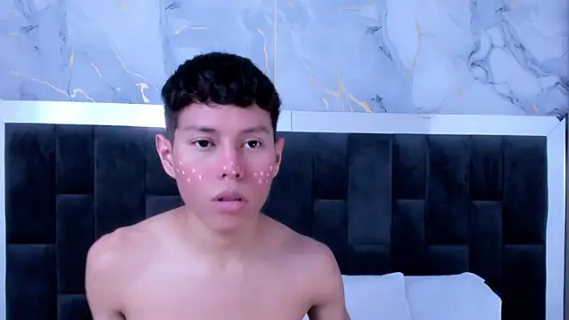 Little liam online show from December 5, 10:06 pm