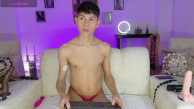 Little liam online show from February 3, 10:42 am