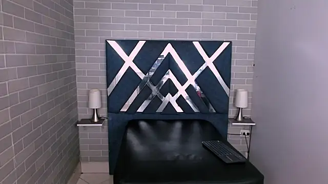 marcus hans  online show from November 19, 6:41 pm