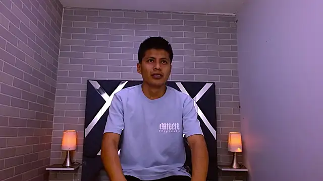 marcus hans  online show from December 3, 7:31 pm