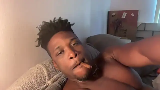 MrDaddyBlackNi9e online show from December 1, 1:58 pm