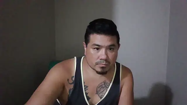 Snapshot of TheChino69 chatting on September 23, 3:39 am TheChino69 online show from September 23, 3:39 am