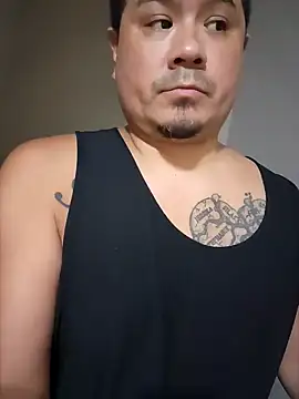 Snapshot of TheChino69 chatting on October 21, 5:10 am TheChino69 online show from October 21, 5:10 am