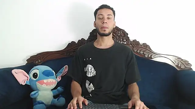 aroncooper1 online show from January 7, 3:55 am