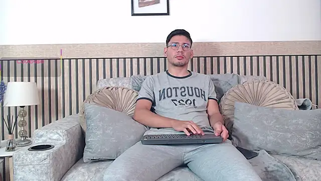 marcuswildx online show from January 7, 2:55 pm