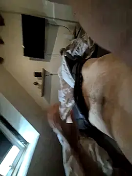 Snapshot of Mrmbw chatting on September 23, 7:29 am Mrmbw online show from September 23, 7:29 am