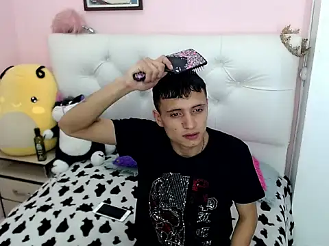 Snapshot of xx-kike-xx chatting on October 17, 4:11 pm xx-kike-xx online show from October 17, 4:11 pm