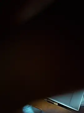 zkendell01 online show from November 9, 6:39 am