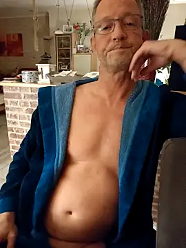 TommyTom76 online show from October 28, 6:32 pm