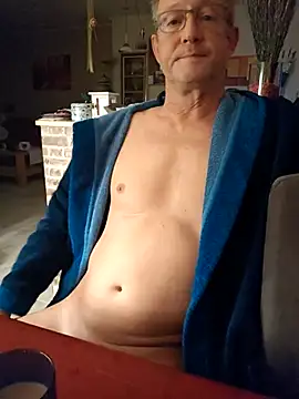 TommyTom76 online show from October 22, 5:44 am