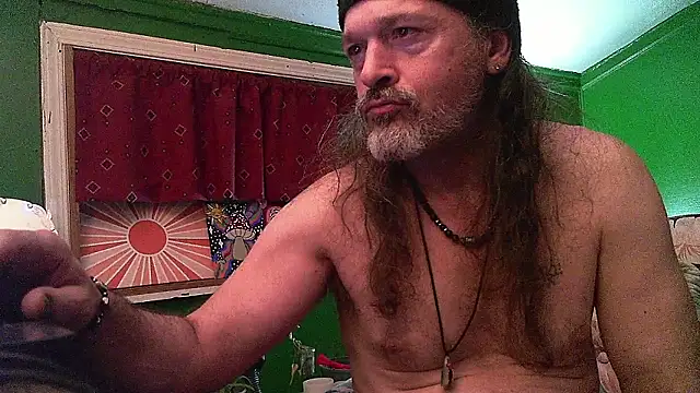 HippieDad333 online show from April 20, 1:41 am