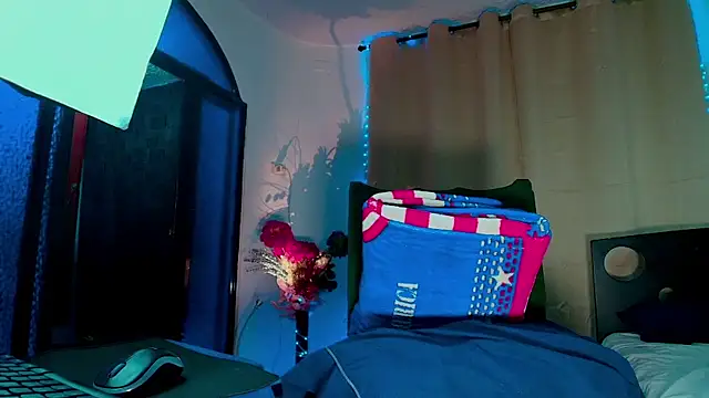 LucasGaeel online show from November 8, 12:58 am