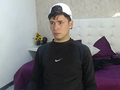 Aaron Foxxx online show from January 18, 11:07 pm