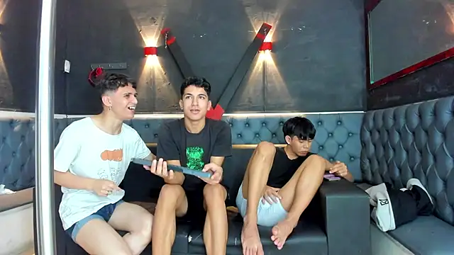 Stiben boy online show from November 3, 5:11 am