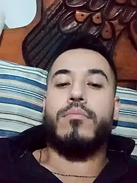 Hotman199207 online show from November 9, 10:25 pm