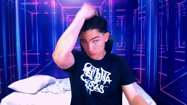 RomeoMillerr online show from October 28, 7:05 pm