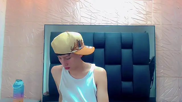 thaigo twink38 online show from November 27, 5:33 am