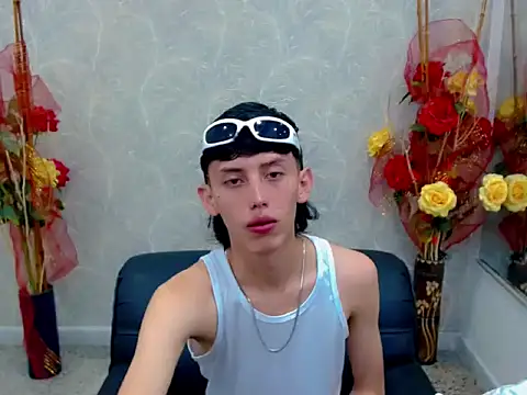 Snapshot of thaigo_twink38 chatting on October 1, 3:21 am thaigo twink38 online show from October 1, 3:21 am