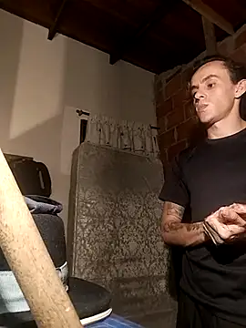 monroedelrey online show from February 14, 12:38 am