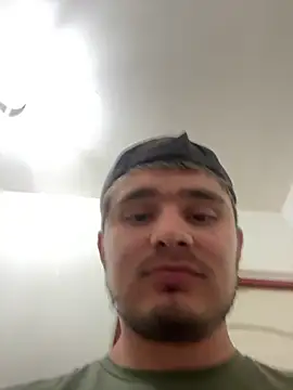 vvUMvv online show from April 14, 2:33 am