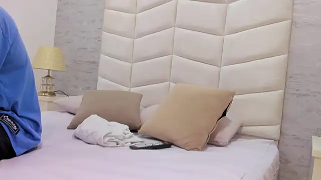 jax black online show from November 11, 7:08 pm