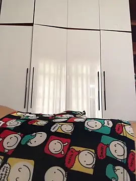 khonglongvong86 online show from October 9, 6:40 am