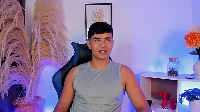 Thiago Connor21 online show from May 21, 11:42 pm