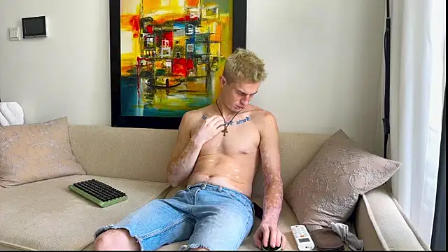 YummyGann online show from November 30, 4:58 am