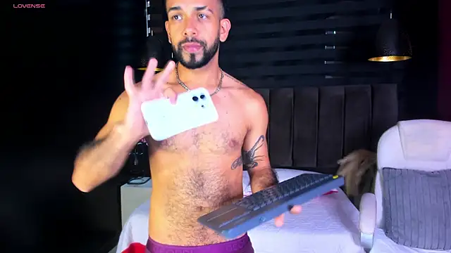 Lobo sex21 online show from November 29, 8:33 pm