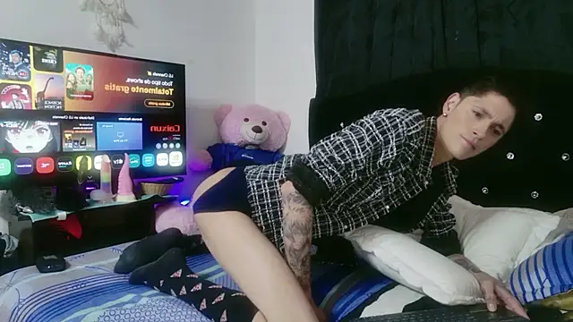 Tyler cat online show from October 7, 10:25 pm