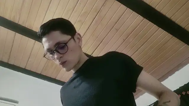 Tyler cat online show from October 17, 11:36 am