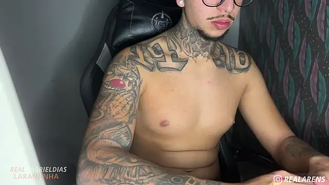 RealGdiass online show from June 24, 7:17 pm