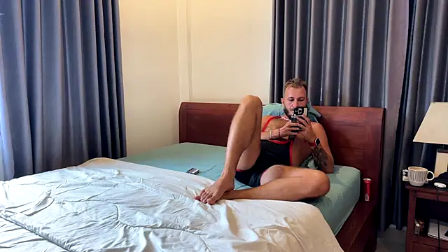 mrmaxiy online show from December 2, 8:39 am