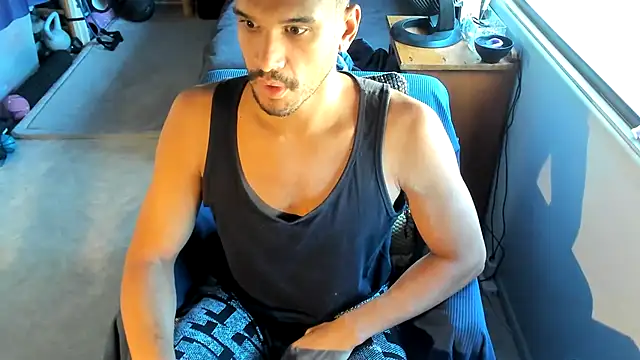 CassiusJohnson online show from April 18, 5:31 am