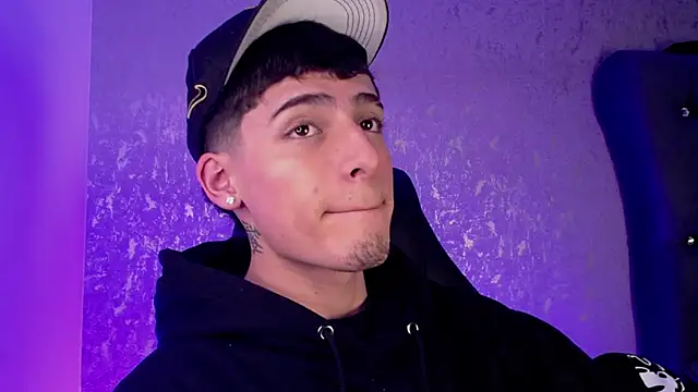 MateoMitchell online show from November 21, 9:58 pm