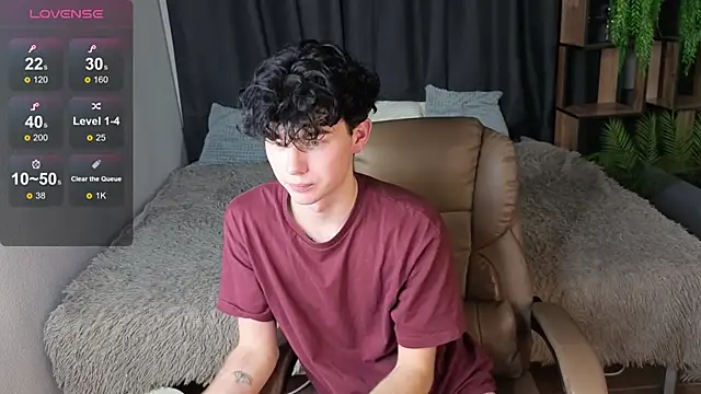 Cute Mike online show from November 1, 6:12 pm