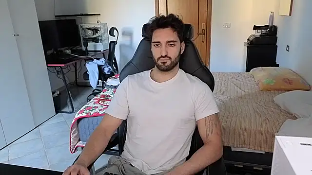 Al3xox02 online show from February 18, 12:36 pm